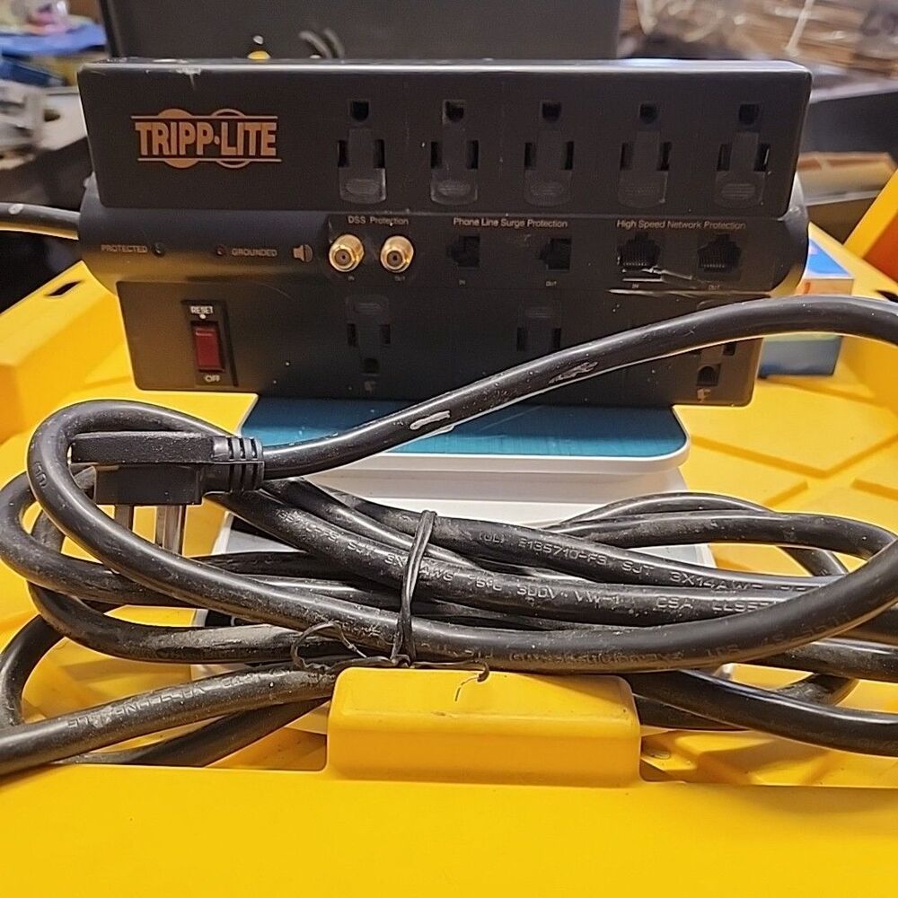 Tripp Lite TLP810NET 8-Outlet Surge Protector AC RJ-11 RJ-45 Coax Protection